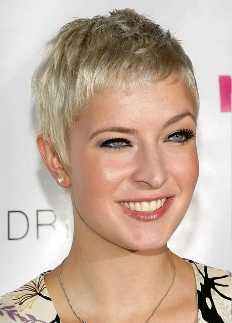 Attractive short haircuts for women attractive-short-haircuts-for-women-15_14