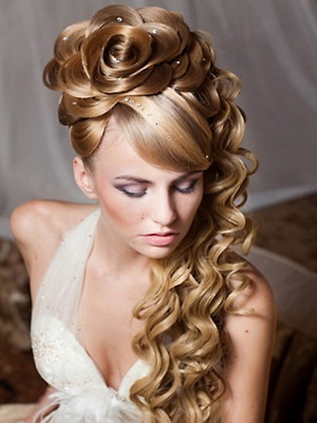 Beautiful hairstyles for prom