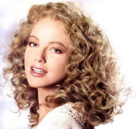 Best haircut for curly hair best-haircut-for-curly-hair-53-3