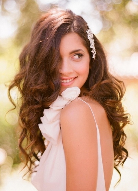 Bridal hairstyles for long hair down