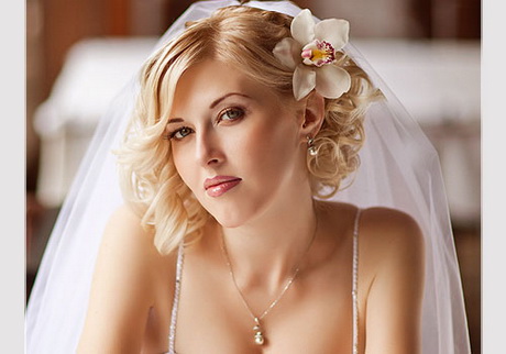Bride hairstyles for short hair bride-hairstyles-for-short-hair-44_12