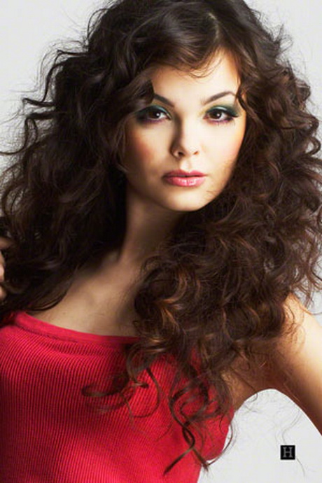 Brunette curly hairstyles brunette-curly-hairstyles-51-19