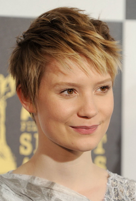 Celebrity hairstyles for short hair celebrity-hairstyles-for-short-hair-95_16