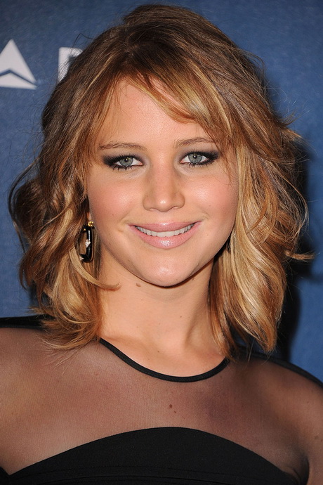 Celebrity hairstyles for short hair celebrity-hairstyles-for-short-hair-95_6