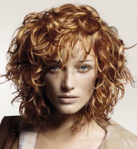 Curly hairstyle for women curly-hairstyle-for-women-75-2