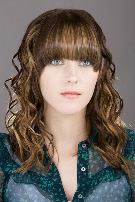 Curly hairstyle with bangs curly-hairstyle-with-bangs-10-15