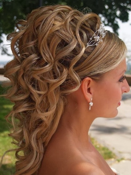 Curly hairstyles for bridesmaids curly-hairstyles-for-bridesmaids-63-4
