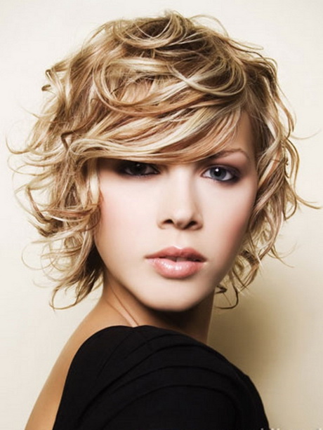 Curly hairstyles for teenage girls curly-hairstyles-for-teenage-girls-80-16