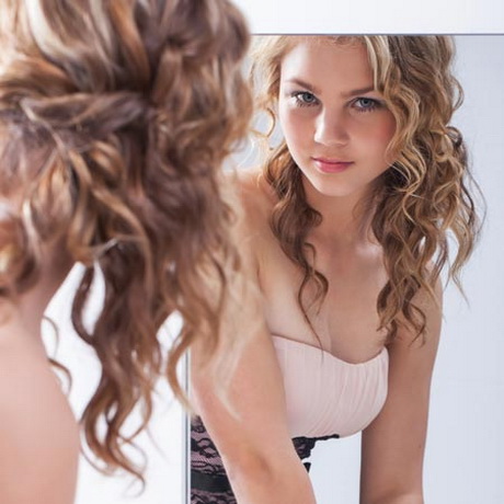 Curly prom hairstyles for medium hair curly-prom-hairstyles-for-medium-hair-92_13