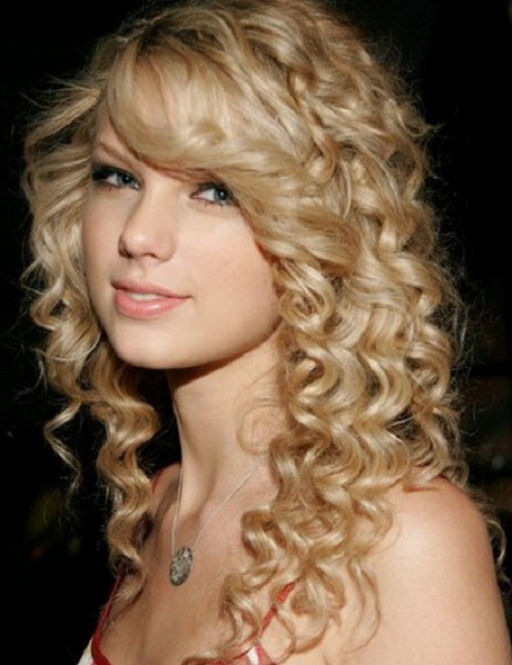 Curly prom hairstyles long hair curly-prom-hairstyles-long-hair-41_9