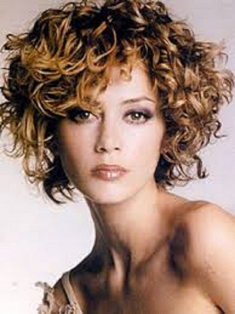 Curly short hairstyles for round faces curly-short-hairstyles-for-round-faces-38-13
