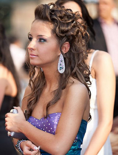 Cute curly hairstyles for prom cute-curly-hairstyles-for-prom-78_9