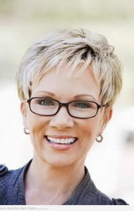Cute short hairstyles for women over 50 cute-short-hairstyles-for-women-over-50-08_17
