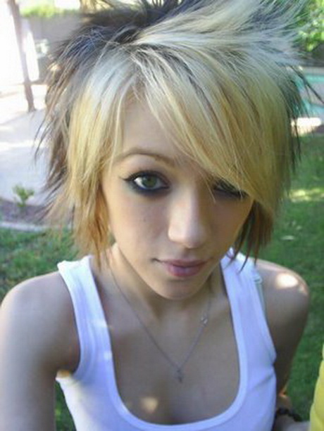 Emo hairstyles for girls with short hair emo-hairstyles-for-girls-with-short-hair-04_7