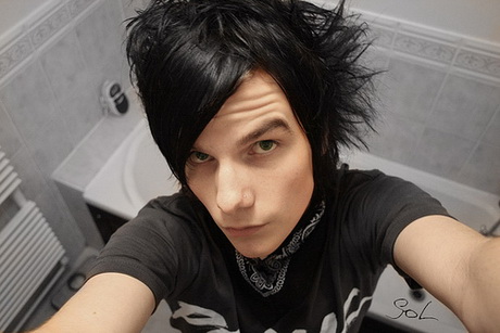 Emo hairstyles for guys with short hair emo-hairstyles-for-guys-with-short-hair-74_9