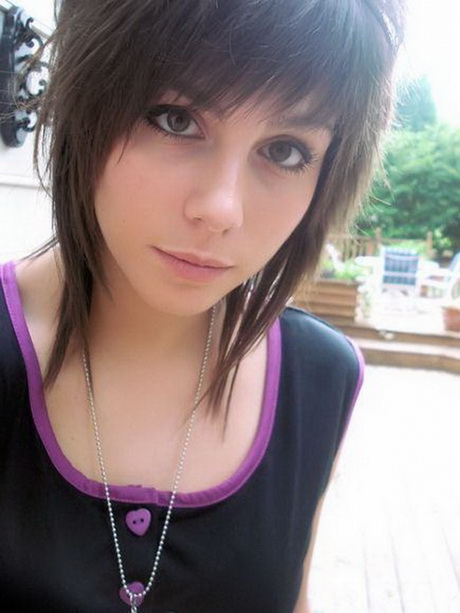 Emo short hairstyles for girls emo-short-hairstyles-for-girls-50-3