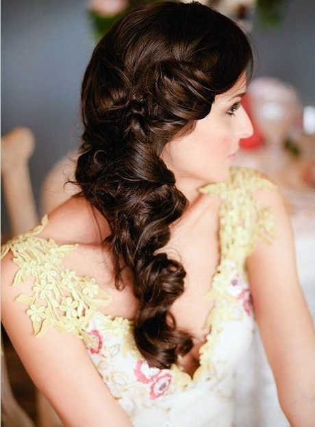 Engagement hairstyles for long hair engagement-hairstyles-for-long-hair-29-12