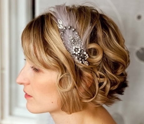 Hairstyles for bridesmaids with short hair