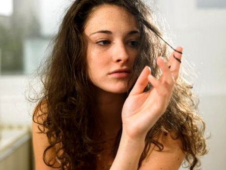Hairstyles for frizzy curly hair