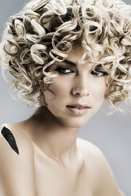 Hairstyles for short permed hair hairstyles-for-short-permed-hair-03_8