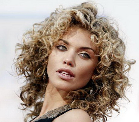 Hairstyles for very curly hair hairstyles-for-very-curly-hair-90-11