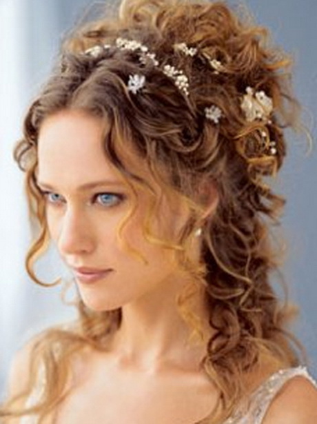 Half up curly wedding hairstyles half-up-curly-wedding-hairstyles-70-12
