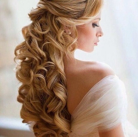 Half up hairstyles for prom half-up-hairstyles-for-prom-27-19