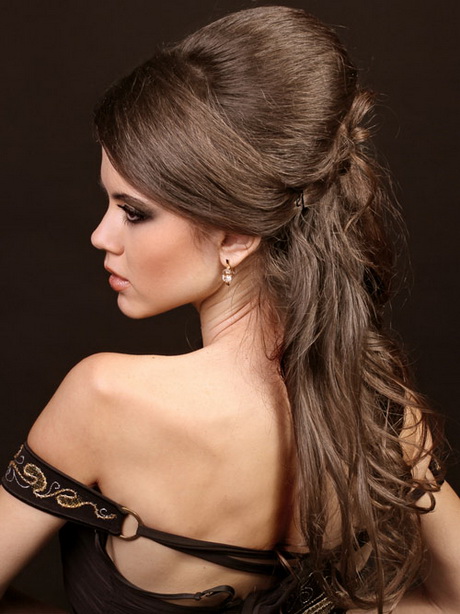 Half updo hairstyles for long hair half-updo-hairstyles-for-long-hair-52-8
