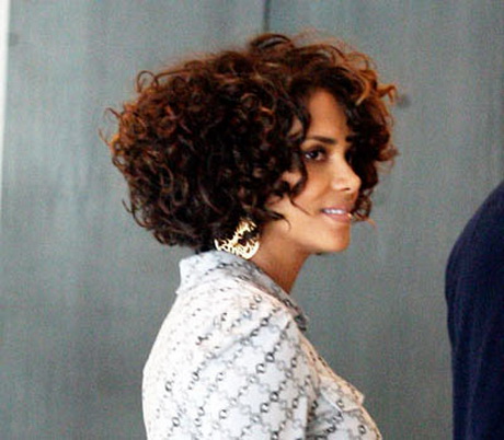Halle berry curly hairstyles halle-berry-curly-hairstyles-20-15