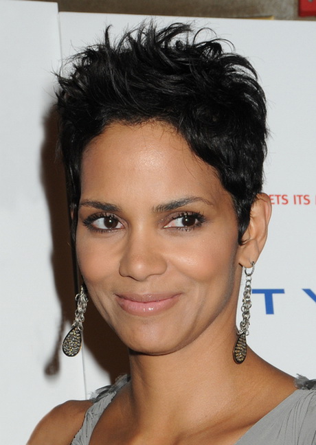 Halle berry short haircuts halle-berry-short-haircuts-65-4