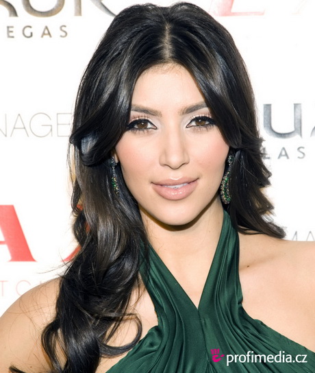 Kim kardashian hairstyle kim-kardashian-hairstyle-04-11
