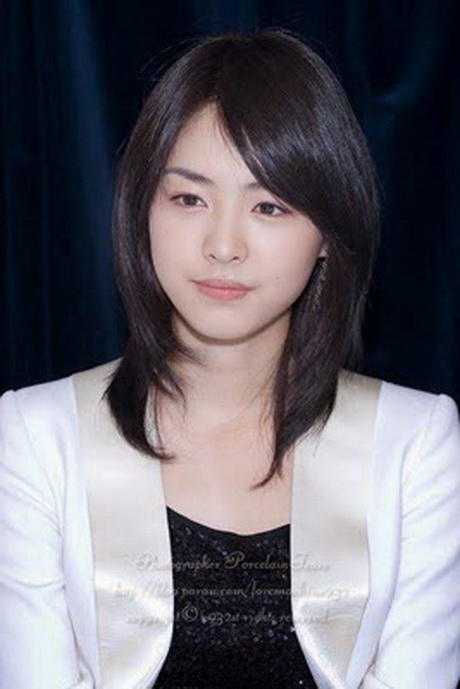 Korean medium hairstyle