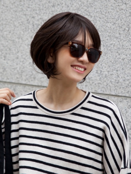 Korean short hairstyle for women korean-short-hairstyle-for-women-11-12