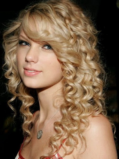 Long blonde curly hairstyles long-blonde-curly-hairstyles-70-10