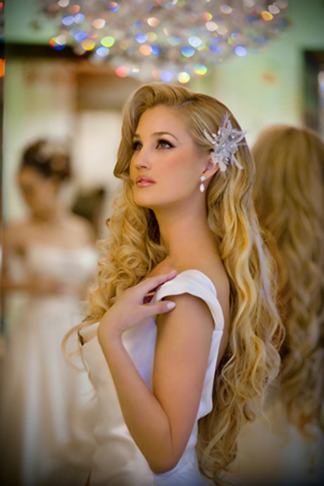 Long curly prom hairstyles long-curly-prom-hairstyles-55-8