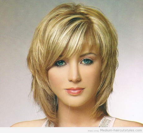Medium haircuts for women over 40 medium-haircuts-for-women-over-40-26_3