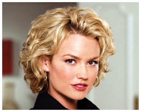 Medium short curly hairstyles medium-short-curly-hairstyles-07-11