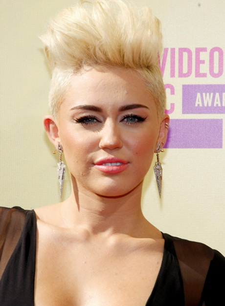 Miley cyrus short haircut miley-cyrus-short-haircut-49-11