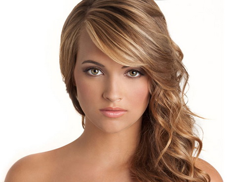 Model curly hairstyles