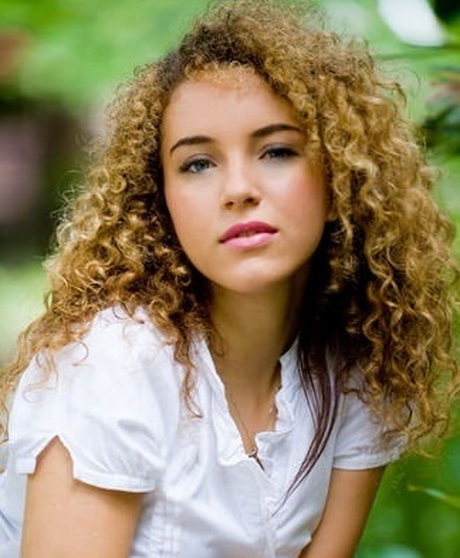 New hairstyles for curly hair new-hairstyles-for-curly-hair-98-12