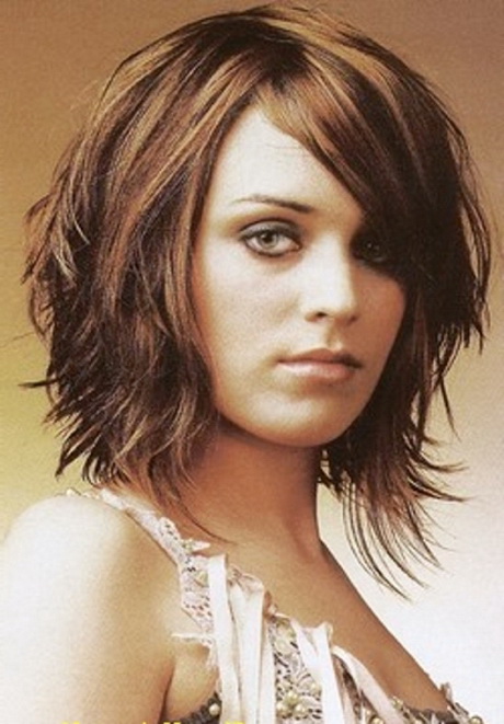 Pictures medium length haircuts women pictures-medium-length-haircuts-women-56_2
