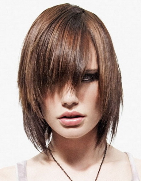 Pictures of medium hairstyles with bangs