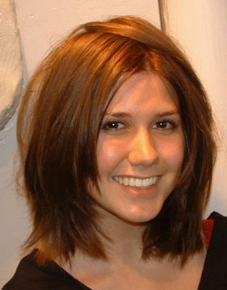 Pictures of medium layered hairstyles pictures-of-medium-layered-hairstyles-90-14