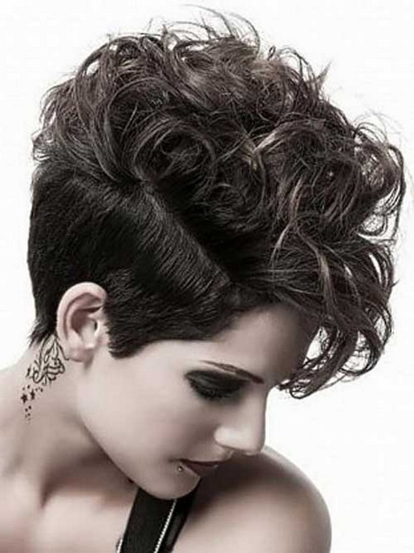 Pictures of short curly hairstyles pictures-of-short-curly-hairstyles-84-12
