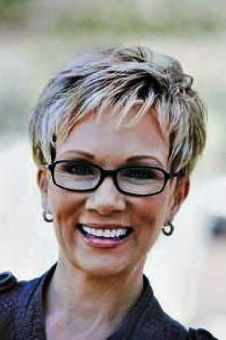Pictures of short haircuts for women over 60 pictures-of-short-haircuts-for-women-over-60-19_17