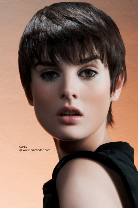 Pictures of short haircuts with bangs pictures-of-short-haircuts-with-bangs-96-13