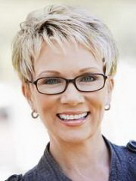 Pictures of short hairstyles for women over 50 pictures-of-short-hairstyles-for-women-over-50-08-17