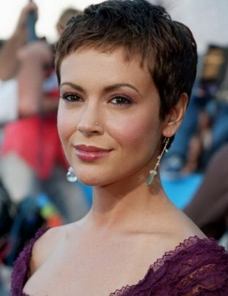 Pictures of very short hairstyles for women
