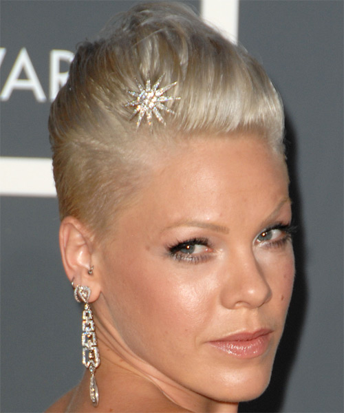 Pink hairstyles pink-hairstyles-67-17
