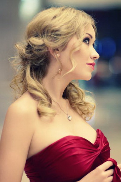 Prom hairstyles for medium hair down prom-hairstyles-for-medium-hair-down-37-6